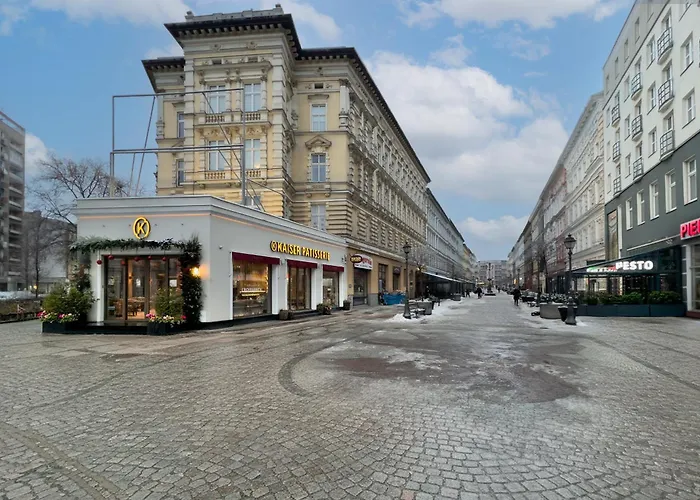 Wojska Polskiego Comfort By Bookinghost *